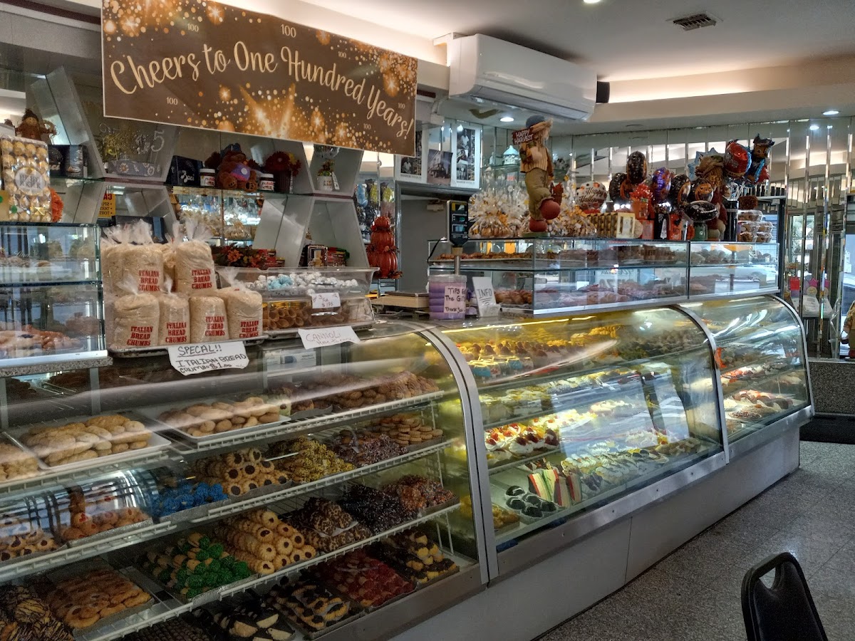 Savarese Italian Pastry Shop